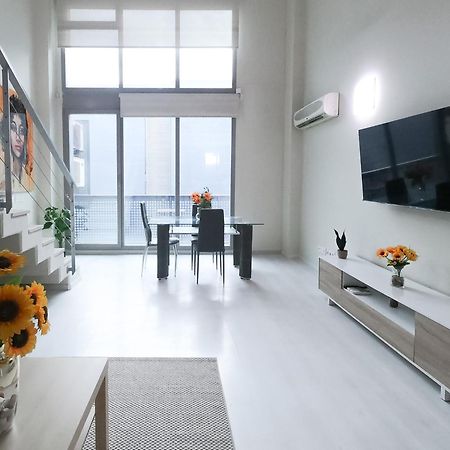 Oshun Sanchinarro Apartment Madrid Exterior photo