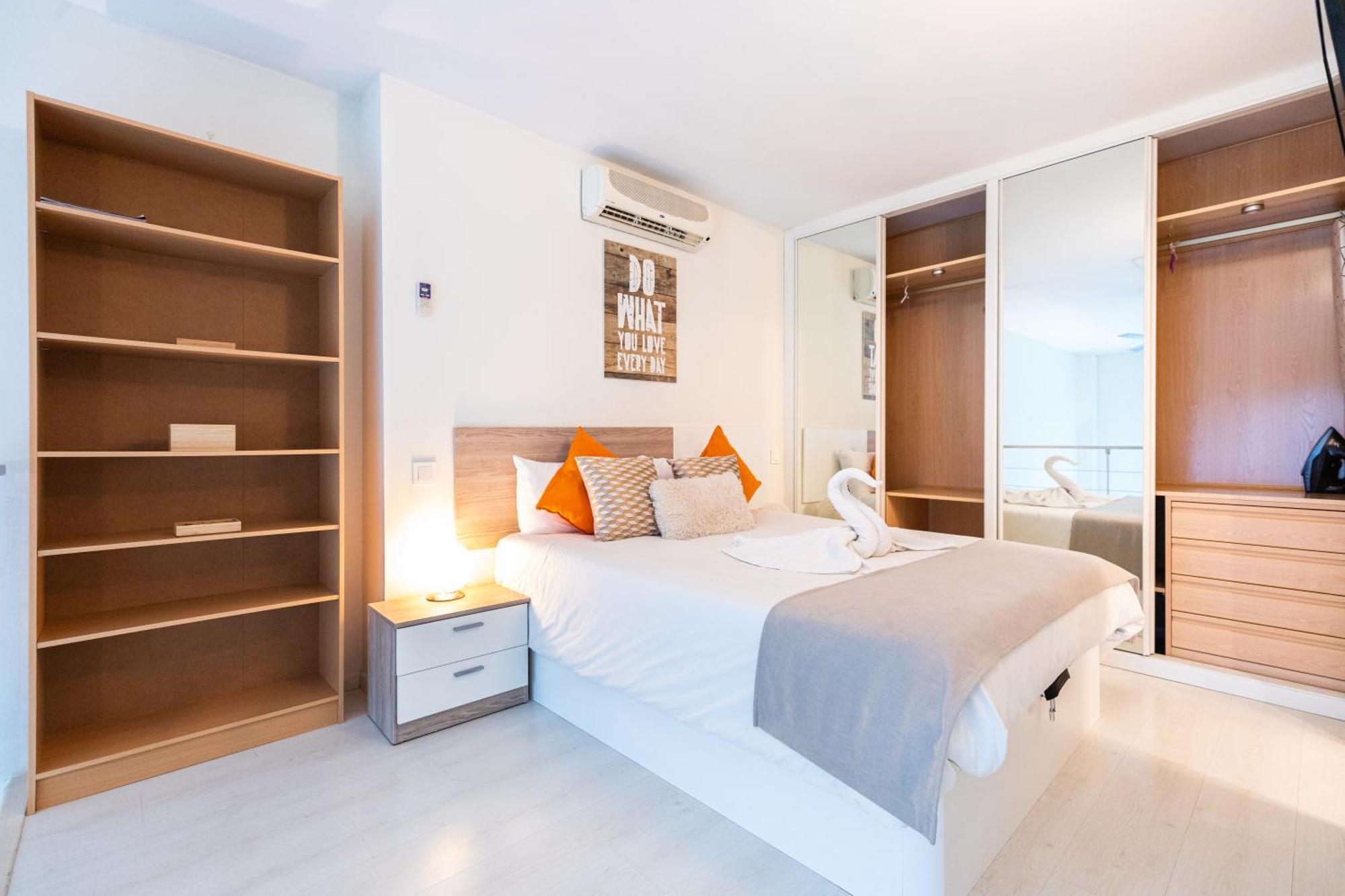 Oshun Sanchinarro Apartment Madrid Exterior photo